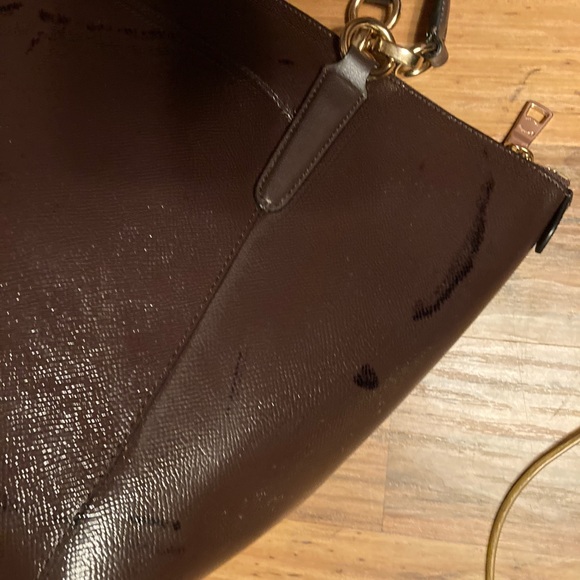 High gloss Coach tote with drawstring dust cover bag - Picture 7 of 11